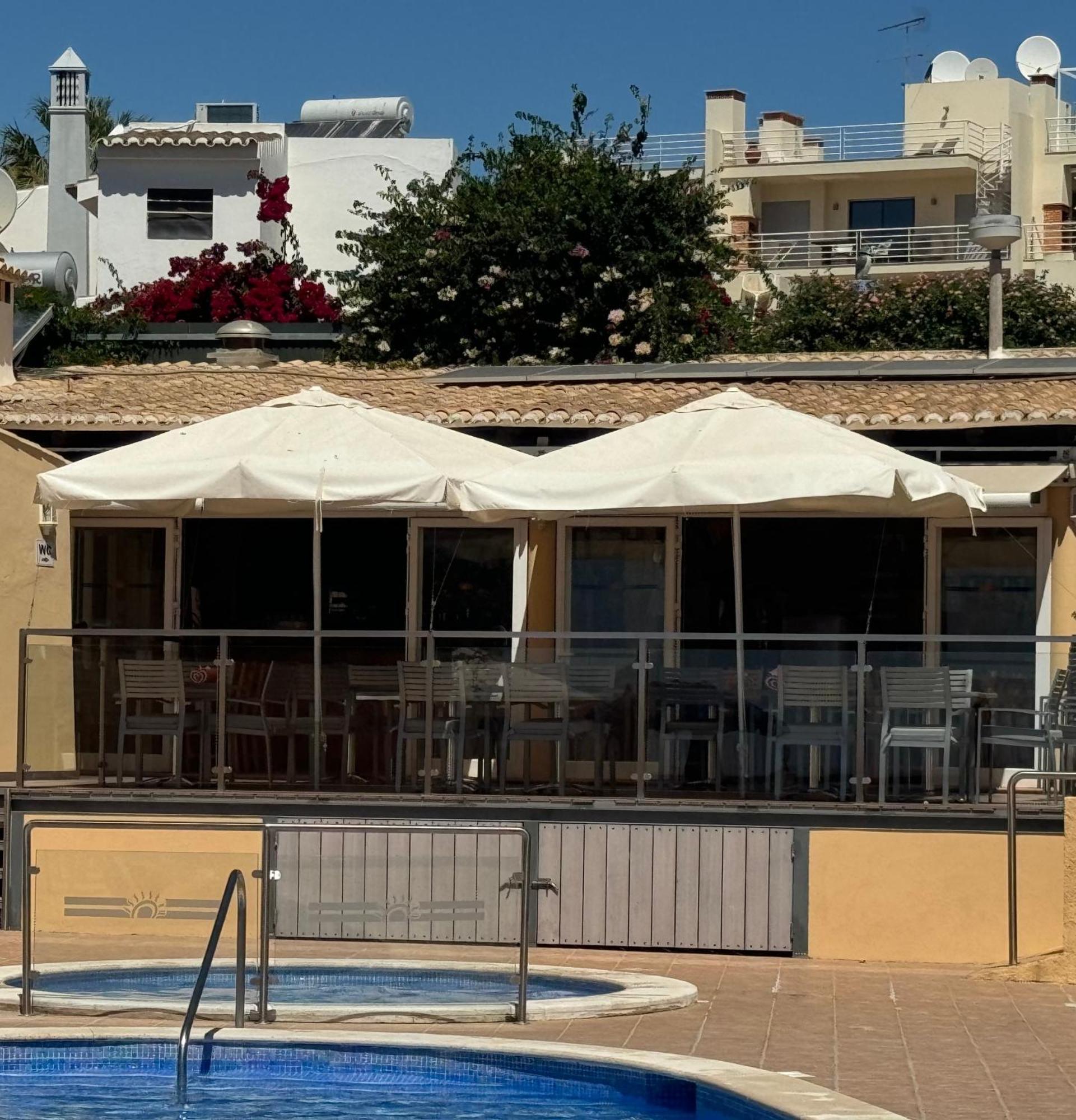 Apartamentos Do Parque Αλμπουφέιρα Εξωτερικό φωτογραφία